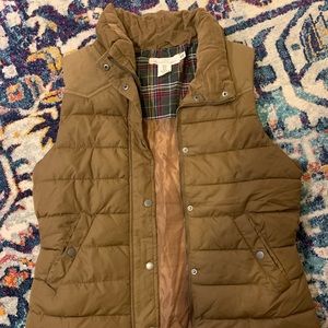 Brown puffer vest